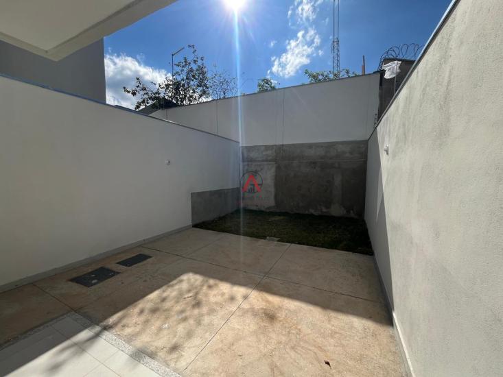 casa-geminada-venda-bairro-angola-jardim-iara-betim-1137092